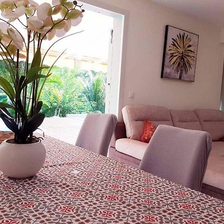 Les Orchidees Apartment Petit-Bourg Luaran gambar
