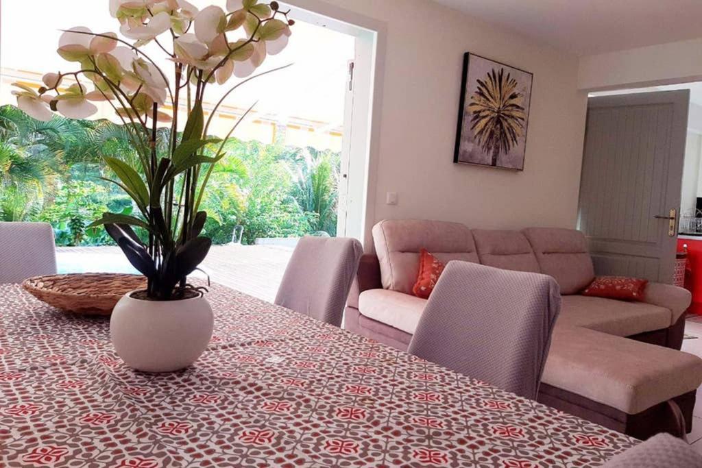 Les Orchidees Apartment Petit-Bourg Luaran gambar